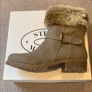 Steve Madden furry boots size 10 NIB